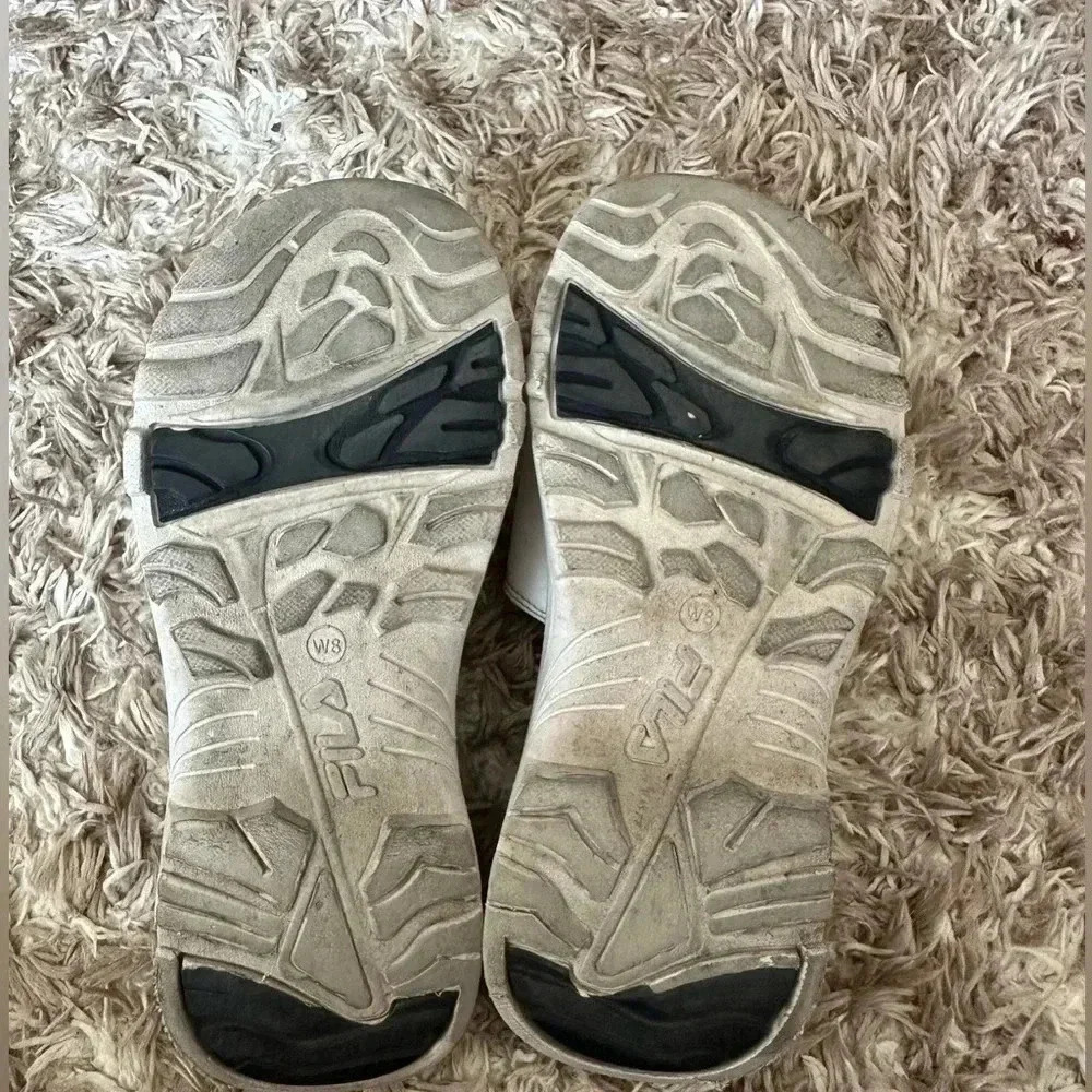 Fila women’s size 8 sandals - Picture 2 of 4